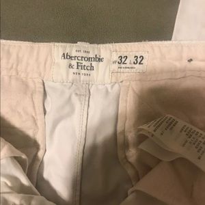 Abercrombie & Fitch off white khaki pants.